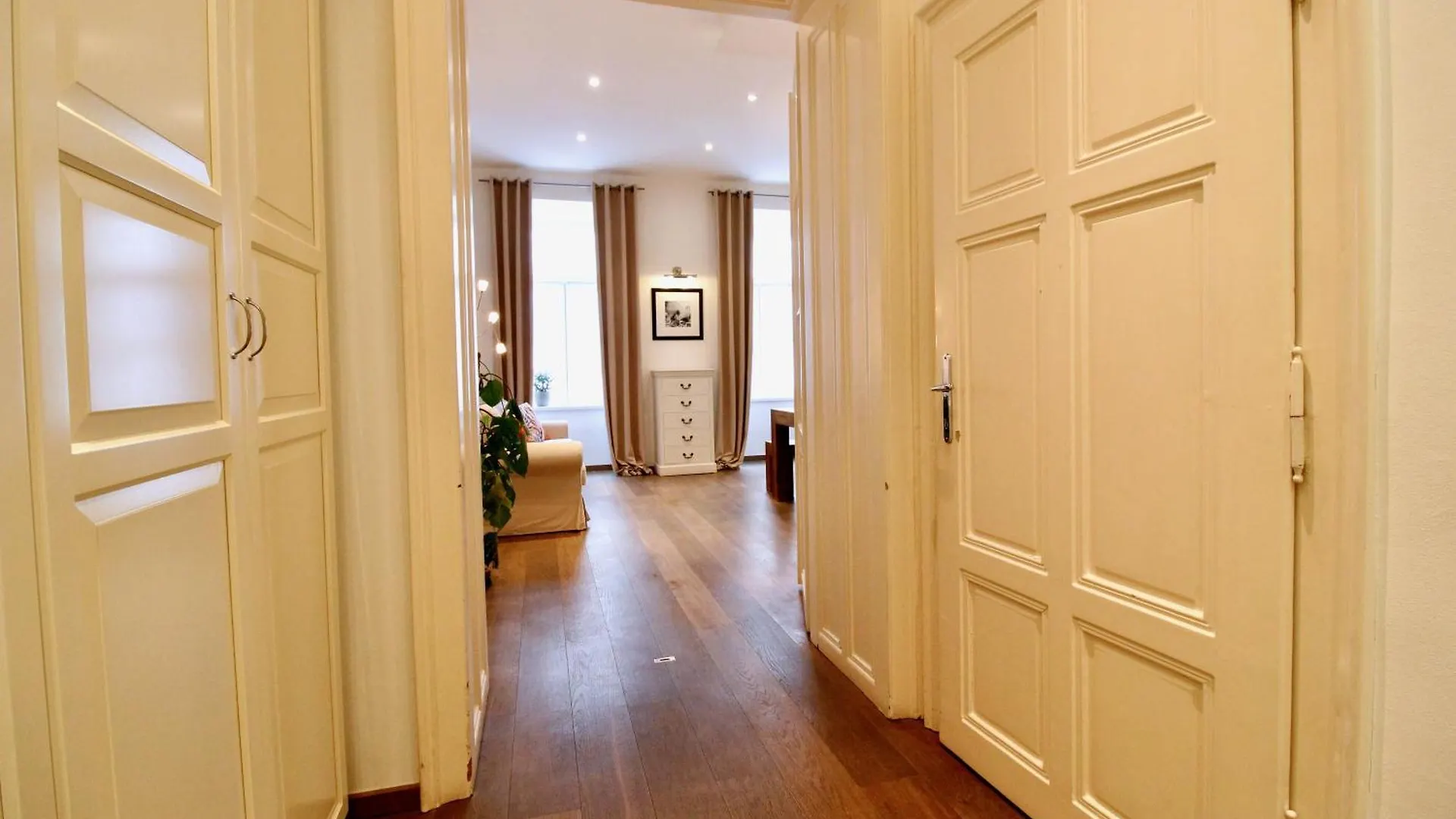 Apartmán Bright & Chic Downtown Hideaway Vídeň 0*,  Rakousko