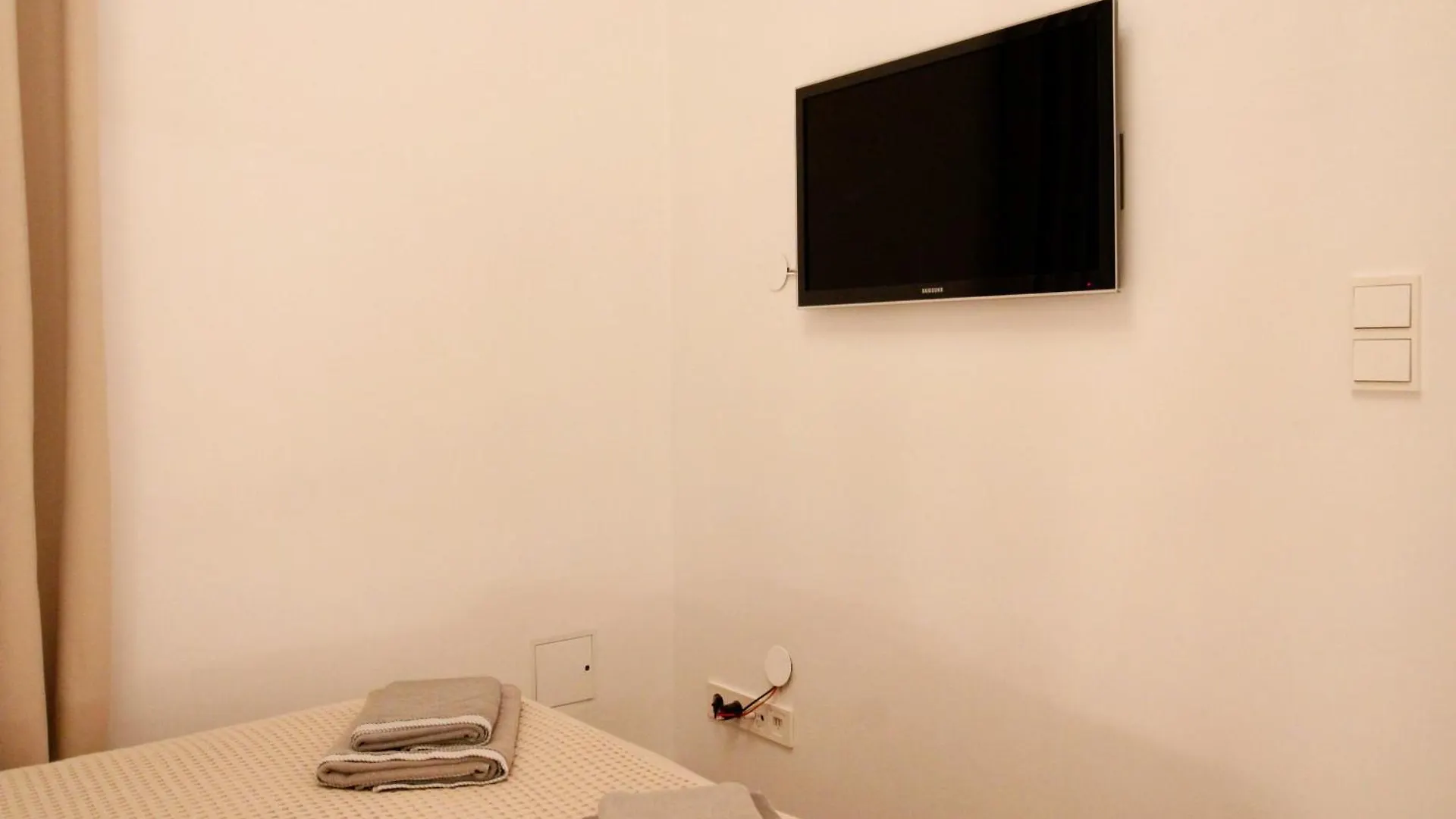 Apartmán Bright & Chic Downtown Hideaway Vídeň 0*,  Rakousko